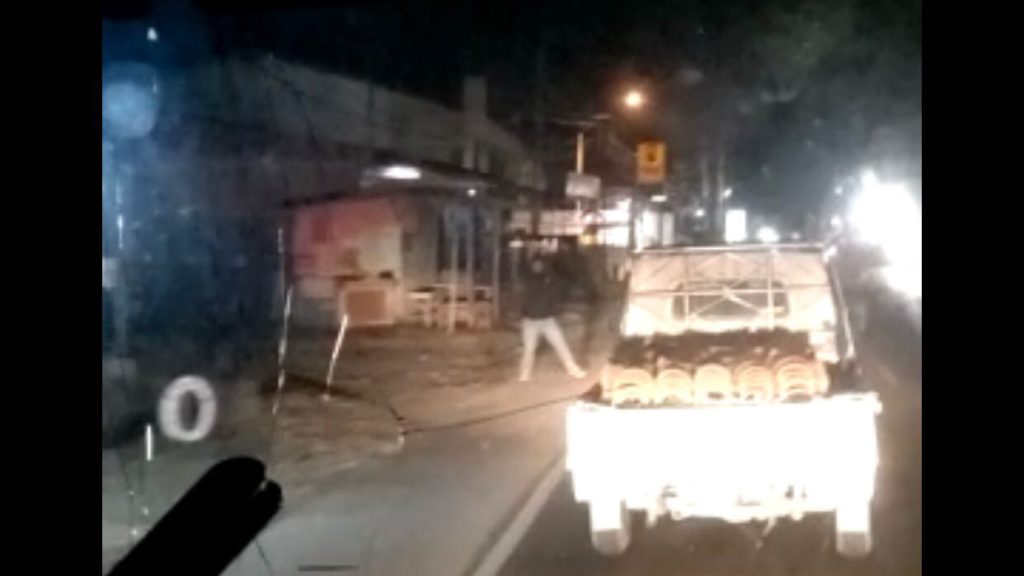 Pulang Dari Semi Final Bus Rombongan Pesik Dilempari Batu, Ini Kata Polisi