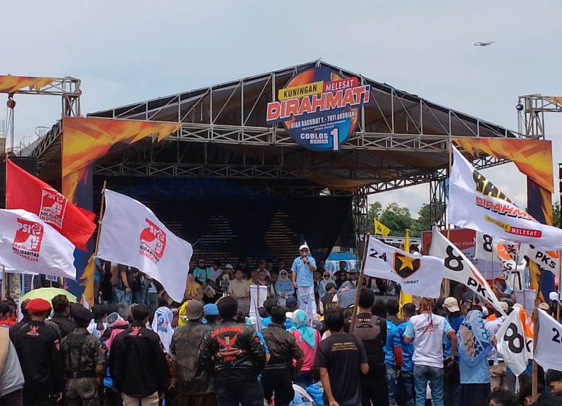 “Mau Jalan Mulus dan Harga Pupuk Murah? Coblos 01 Dian-Tuti”